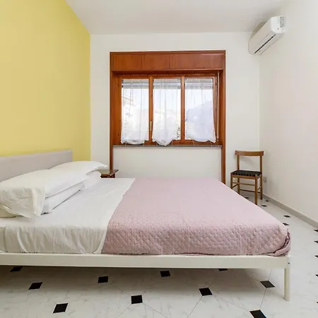 Capo Sereno - Large & Bright With Terrace 公寓 索伦托