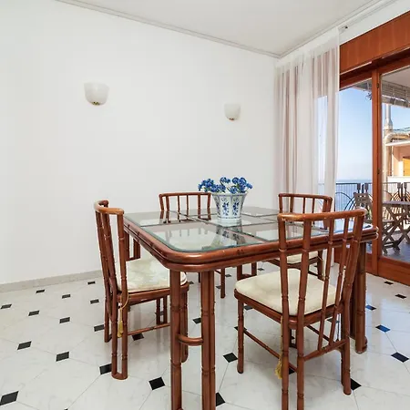 Apartment Capo Sereno - Large & Bright With Terrace Sorrento
