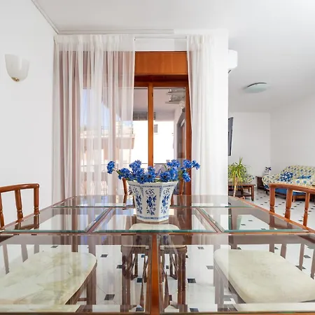 Capo Sereno - Large & Bright With Terrace *